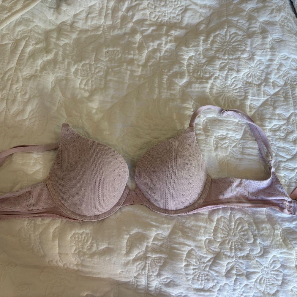Victoria's Secret Lavender Bra - Light Pink